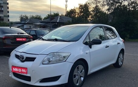 Toyota Auris II, 2009 год, 700 000 рублей, 1 фотография