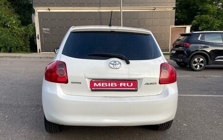 Toyota Auris II, 2009 год, 700 000 рублей, 4 фотография