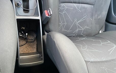 Toyota Auris II, 2009 год, 700 000 рублей, 14 фотография