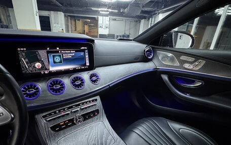 Mercedes-Benz CLS, 2018 год, 4 990 000 рублей, 19 фотография