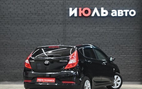 Hyundai Solaris II рестайлинг, 2015 год, 1 300 000 рублей, 8 фотография