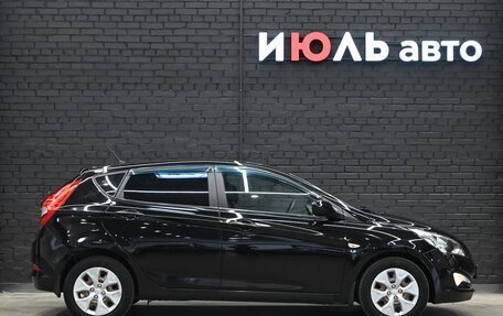 Hyundai Solaris II рестайлинг, 2015 год, 1 300 000 рублей, 10 фотография