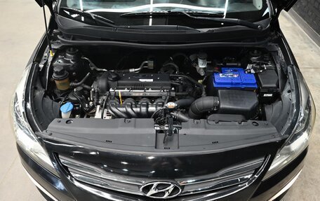 Hyundai Solaris II рестайлинг, 2015 год, 1 300 000 рублей, 3 фотография