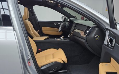 Volvo XC60 II, 2022 год, 3 660 000 рублей, 6 фотография