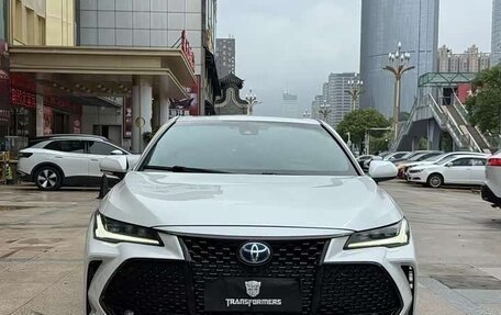 Toyota Avalon, 2022 год, 2 430 000 рублей, 2 фотография