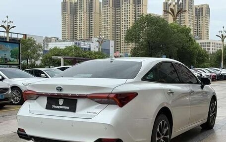 Toyota Avalon, 2022 год, 2 430 000 рублей, 4 фотография