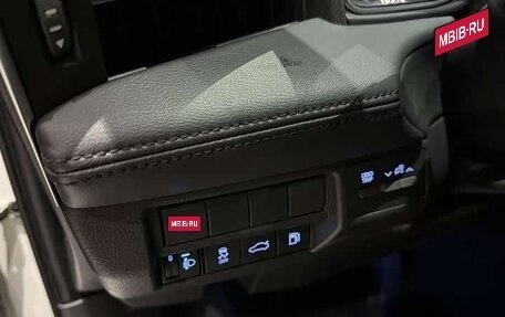 Toyota Avalon, 2022 год, 2 430 000 рублей, 13 фотография