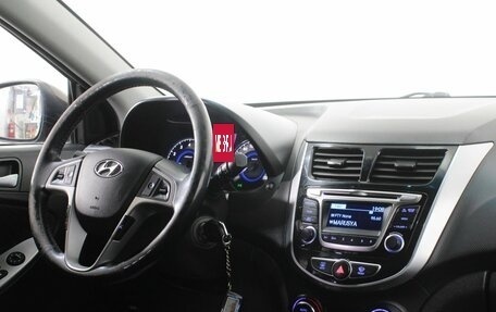 Hyundai Solaris II рестайлинг, 2015 год, 925 000 рублей, 11 фотография