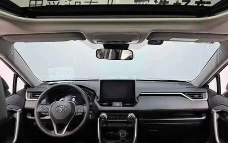 Toyota RAV4, 2022 год, 2 200 199 рублей, 5 фотография