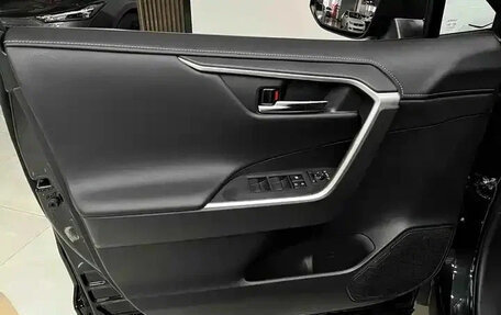 Toyota RAV4, 2022 год, 2 200 199 рублей, 9 фотография