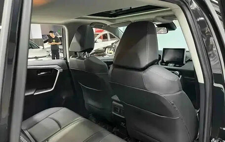 Toyota RAV4, 2022 год, 2 200 199 рублей, 10 фотография