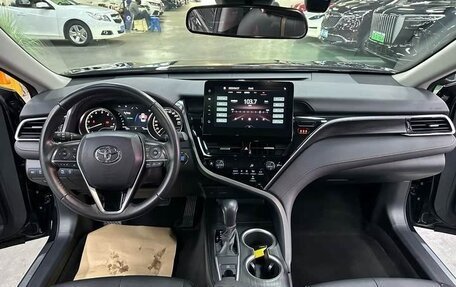 Toyota Camry, 2021 год, 2 060 000 рублей, 9 фотография