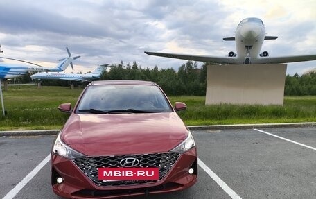 Hyundai Solaris II рестайлинг, 2022 год, 1 800 000 рублей, 5 фотография