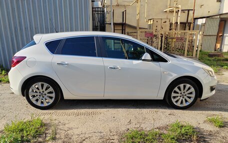 Opel Astra J, 2013 год, 900 000 рублей, 6 фотография