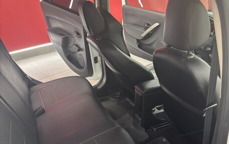 Renault Logan II, 2021 год, 970 000 рублей, 14 фотография