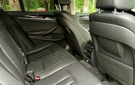 BMW 5 серия, 2020 год, 2 550 000 рублей, 11 фотография