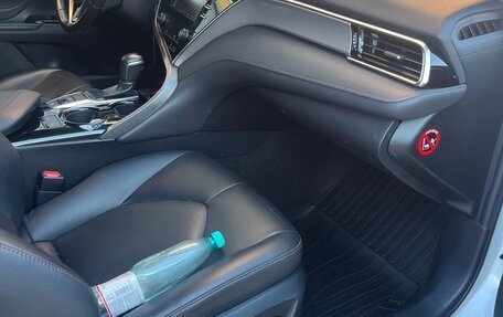 Toyota Camry, 2019 год, 2 970 000 рублей, 3 фотография