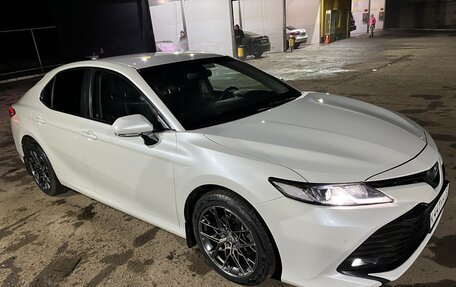 Toyota Camry, 2019 год, 2 970 000 рублей, 8 фотография