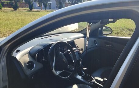 Chevrolet Cruze II, 2011 год, 720 000 рублей, 4 фотография