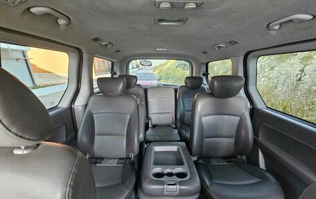 Hyundai Grand Starex Grand Starex I рестайлинг 2, 2009 год, 1 400 000 рублей, 9 фотография