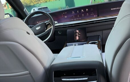 Cadillac Escalade V, 2025 год, 22 900 000 рублей, 19 фотография