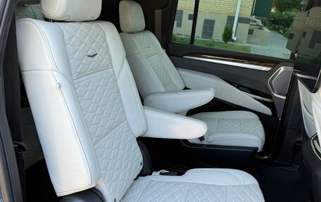 Cadillac Escalade V, 2025 год, 22 900 000 рублей, 27 фотография