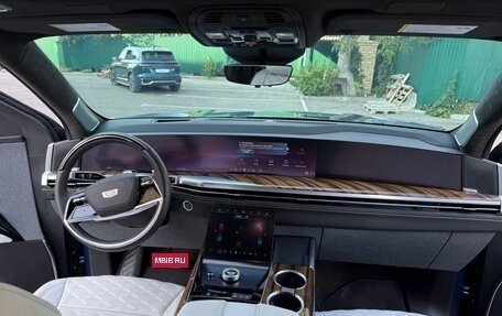 Cadillac Escalade V, 2025 год, 22 900 000 рублей, 15 фотография