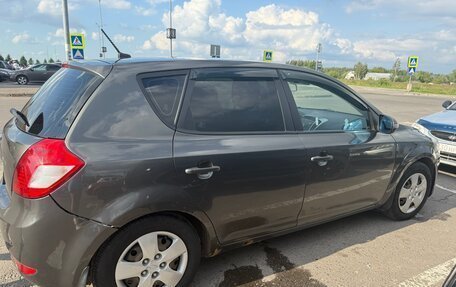 KIA cee'd I рестайлинг, 2010 год, 650 000 рублей, 3 фотография