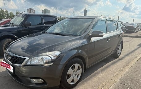 KIA cee'd I рестайлинг, 2010 год, 650 000 рублей, 2 фотография