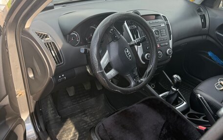 KIA cee'd I рестайлинг, 2010 год, 650 000 рублей, 10 фотография