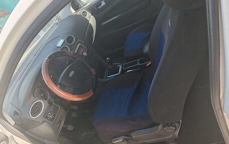 Ford Focus II рестайлинг, 2006 год, 275 000 рублей, 14 фотография