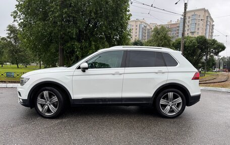 Volkswagen Tiguan II, 2017 год, 2 550 000 рублей, 2 фотография
