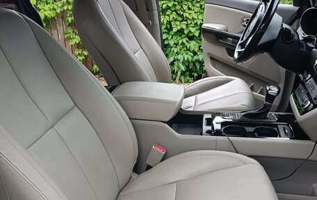 KIA Carnival III, 2018 год, 2 600 000 рублей, 11 фотография