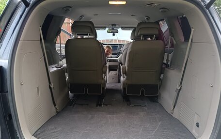 KIA Carnival III, 2018 год, 2 600 000 рублей, 10 фотография