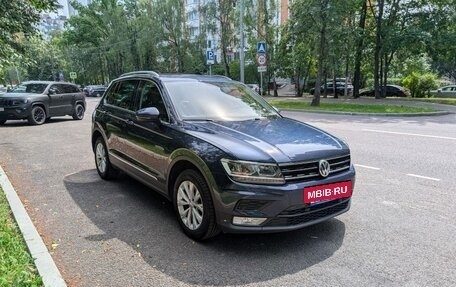 Volkswagen Tiguan II, 2017 год, 2 200 000 рублей, 3 фотография