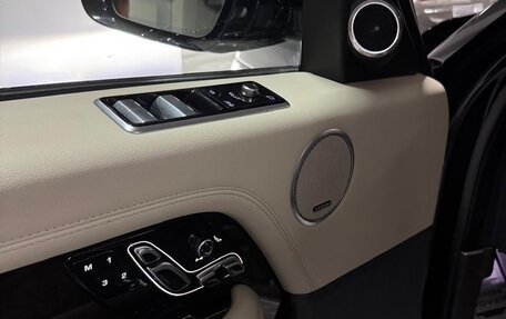 Land Rover Range Rover IV рестайлинг, 2019 год, 10 500 000 рублей, 2 фотография
