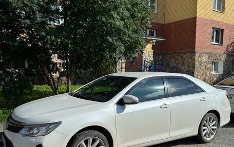 Toyota Camry, 2014 год, 1 790 000 рублей, 2 фотография
