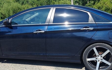 Hyundai Sonata VI, 2011 год, 900 000 рублей, 7 фотография