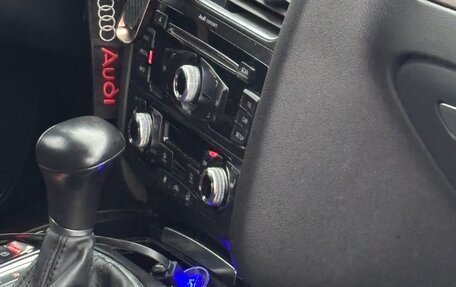 Audi A4, 2015 год, 1 380 000 рублей, 13 фотография