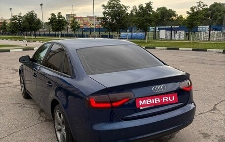 Audi A4, 2015 год, 1 380 000 рублей, 9 фотография