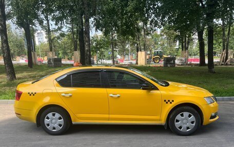 Skoda Octavia, 2020 год, 1 500 000 рублей, 2 фотография
