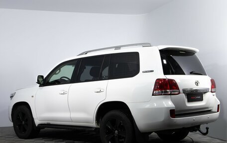 Toyota Land Cruiser 200, 2011 год, 2 750 000 рублей, 6 фотография