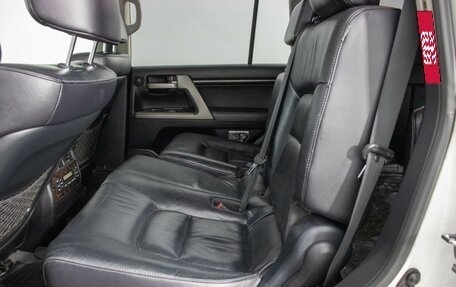 Toyota Land Cruiser 200, 2011 год, 2 750 000 рублей, 9 фотография