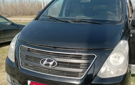 Hyundai H-1 II рестайлинг, 2013 год, 1 650 000 рублей, 1 фотография