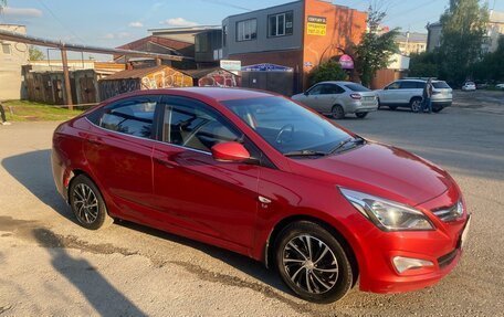 Hyundai Solaris II рестайлинг, 2015 год, 1 090 000 рублей, 3 фотография