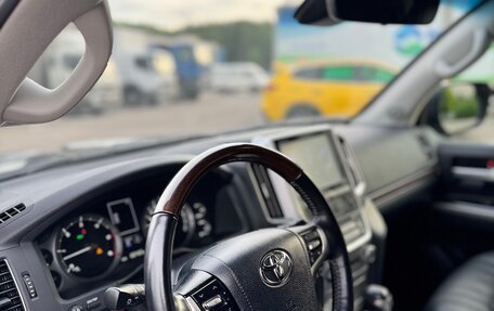 Toyota Land Cruiser 200, 2018 год, 6 600 000 рублей, 30 фотография
