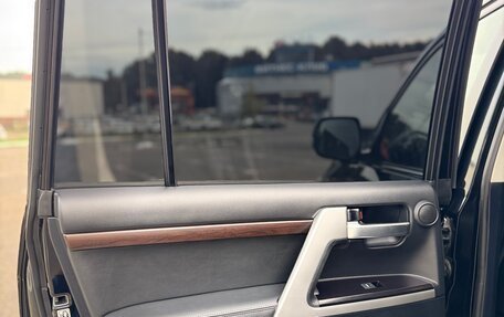Toyota Land Cruiser 200, 2018 год, 6 600 000 рублей, 32 фотография