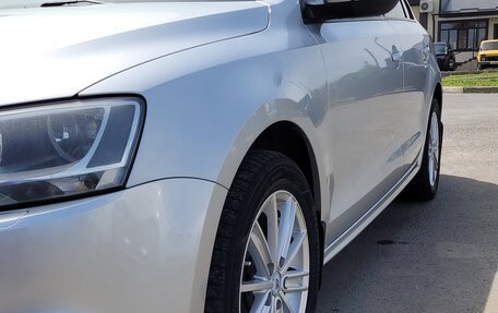 Volkswagen Jetta VI, 2013 год, 1 100 000 рублей, 3 фотография