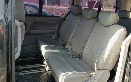 Hyundai H-1 II рестайлинг, 2013 год, 1 650 000 рублей, 10 фотография