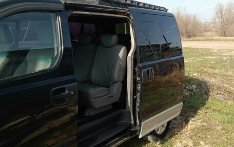 Hyundai H-1 II рестайлинг, 2013 год, 1 650 000 рублей, 13 фотография